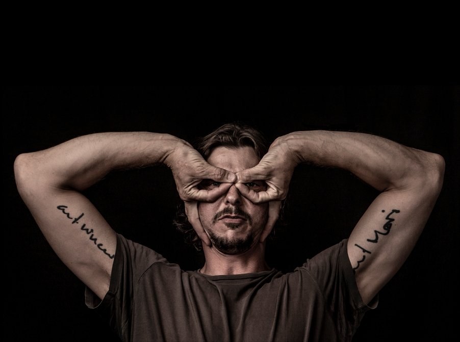 Tim Freccia — portrait (image 17)